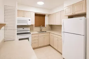 7120 Granada Blvd, Miramar, FL 33023 - Photo 13