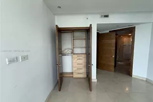 1331 Brickell Bay Dr, Miami, FL 33131 - Photo 23