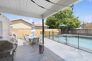 10960 NW 21st St, Sunrise, FL 33322 - Photo 15