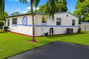 247 SW 21st Way, Fort Lauderdale, FL 33312 - Photo 3