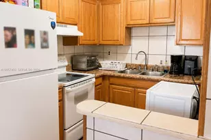 247 SW 21st Way, Fort Lauderdale, FL 33312 - Photo 7