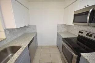 15201 SW 80th St, Miami, FL 33193 - Photo 11