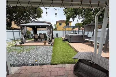 2021 SE 15th St, Homestead, FL 33035 - Photo 25