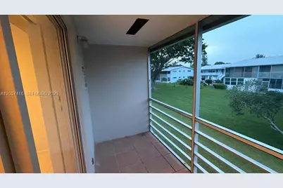 125 Canterbury  E #125, West Palm Beach, FL 33417 - Photo 13