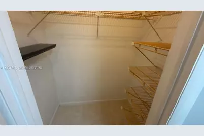 125 Canterbury  E #125, West Palm Beach, FL 33417 - Photo 7