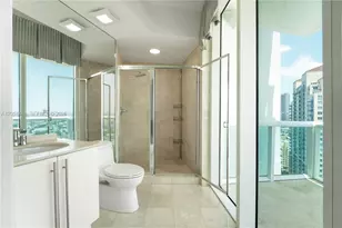 1000 S Pointe Dr, Miami Beach, FL 33139 - Photo 25