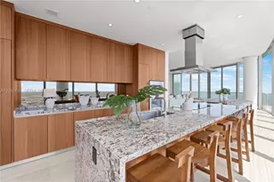 175 SE 25th St, Miami, FL 33129 - Photo 9