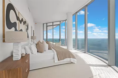 175 SE 25th St #4302, Miami, FL 33129 - Photo 1