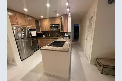 6339 Bay Club Dr #2, Fort Lauderdale, FL 33308 - Photo 3