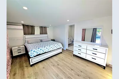 1430 NE 53rd Ct, Fort Lauderdale, FL 33334 - Photo 17