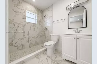 2288 W 4th Ct, Hialeah, FL 33010 - Photo 5