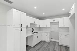 2288 W 4th Ct, Hialeah, FL 33010 - Photo 9