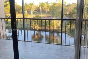 240 Lakeview Dr, Weston, FL 33326 - Photo 11