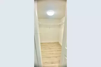 240 Lakeview Dr #303, Weston, FL 33326 - Photo 5