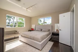 9520 E Broadview Dr, Bay Harbor Islands, FL 33154 - Photo 21
