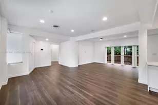 9520 E Broadview Dr, Bay Harbor Islands, FL 33154 - Photo 3