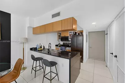 1750 N Bayshore Dr #1609, Miami, FL 33132 - Photo 7
