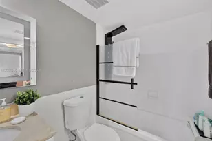 1750 N Bayshore Dr, Miami, FL 33132 - Photo 13