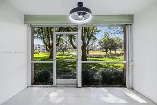 9471 Evergreen Pl, Davie, FL 33324 - Photo 15