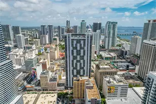 151 SE 1st St, Miami, FL 33131 - Photo 27