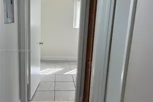 8520 SW 133rd Avenue Rd, Miami, FL 33183 - Photo 11