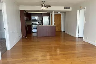 7601 E Treasure Dr, North Bay Village, FL 33141 - Photo 27