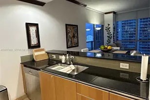 1060 E Brickell Av, Miami, FL 33131 - Photo 13