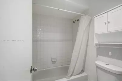6473 NW 170th Ln, Hialeah, FL 33015 - Photo 15