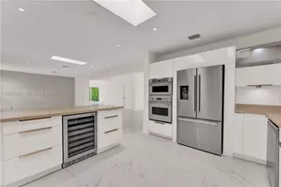 1777 Daytonia Rd, Miami Beach, FL 33141 - Photo 13