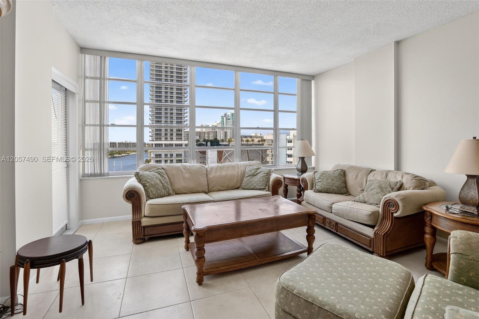 1817 S Ocean Dr #PH-19 - 1817 S Ocean Dr #PH-19, Hallandale Beach, FL 33009 Luxury Property | Jose Angel Pina