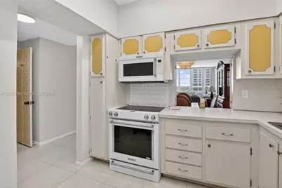 1817 S Ocean Dr #PH-19, Hallandale Beach, FL 33009 - Photo 5