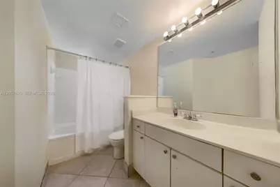 17145 N Bay Rd #4301, Sunny Isles Beach, FL 33160 - Photo 13