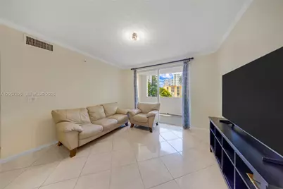 17145 N Bay Rd #4301, Sunny Isles Beach, FL 33160 - Photo 5
