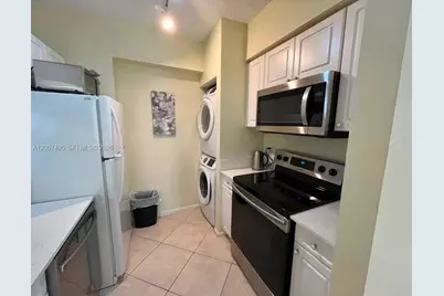 17145 N Bay Rd #4301, Sunny Isles Beach, FL 33160 - Photo 5