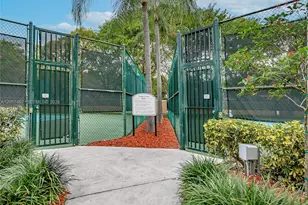 19501 E Country Club Dr, Aventura, FL 33180 - Photo 23
