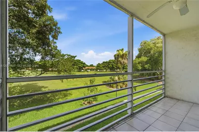 8421 Lagos De Campo Blvd #202T, Tamarac, FL 33321 - Photo 29