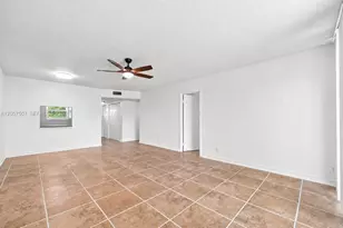 8421 Lagos De Campo Blvd, Tamarac, FL 33321 - Photo 11
