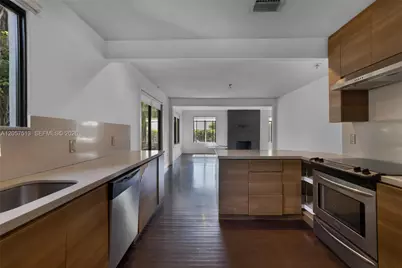 7020 NE 5th Ave, Miami, FL 33138 - Photo 19