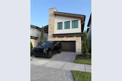 10218 NW 76th Ter, Doral, FL 33178 - Photo 1