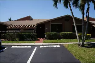 459 Lakeview Dr, Weston, FL 33326 - Photo 1