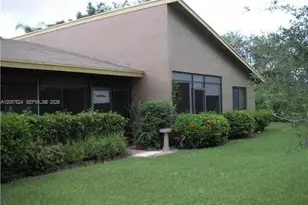 459 Lakeview Dr, Weston, FL 33326 - Photo 9