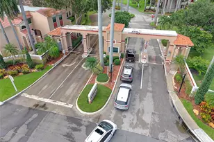 11444 NW 10th St, Pembroke Pines, FL 33026 - Photo 17