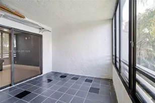 11444 NW 10th St, Pembroke Pines, FL 33026 - Photo 15