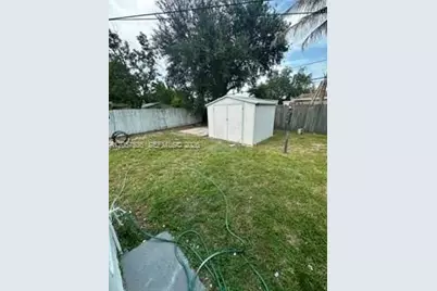 4041 SW 59th Ave, West Park, FL 33023 - Photo 9