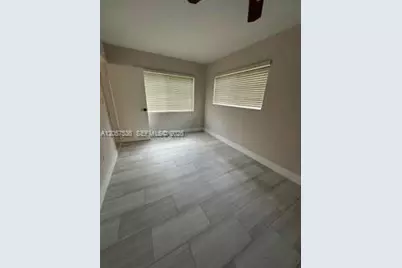 4041 SW 59th Ave, West Park, FL 33023 - Photo 5