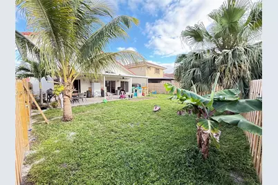18318 NW 61st Ct, Hialeah, FL 33015 - Photo 5