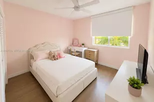 18318 NW 61st Ct, Hialeah, FL 33015 - Photo 11