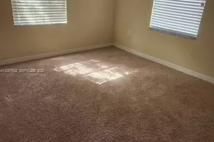 330 Carina Cir, Sanford, FL 32773 - Photo 3