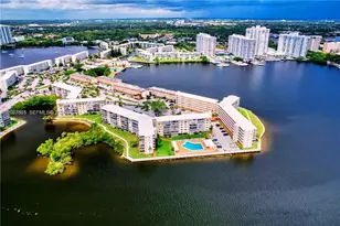 3020 Marcos Dr, Aventura, FL 33160 - Photo 15