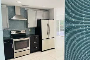 1900 NE 41st St, Oakland Park, FL 33308 - Photo 3